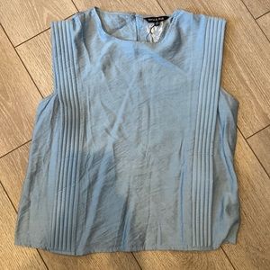 NWT Strut & Bolt Top size small